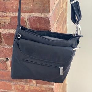 Travelon RFID Anti-TheftSlim Double Zip Crossbody